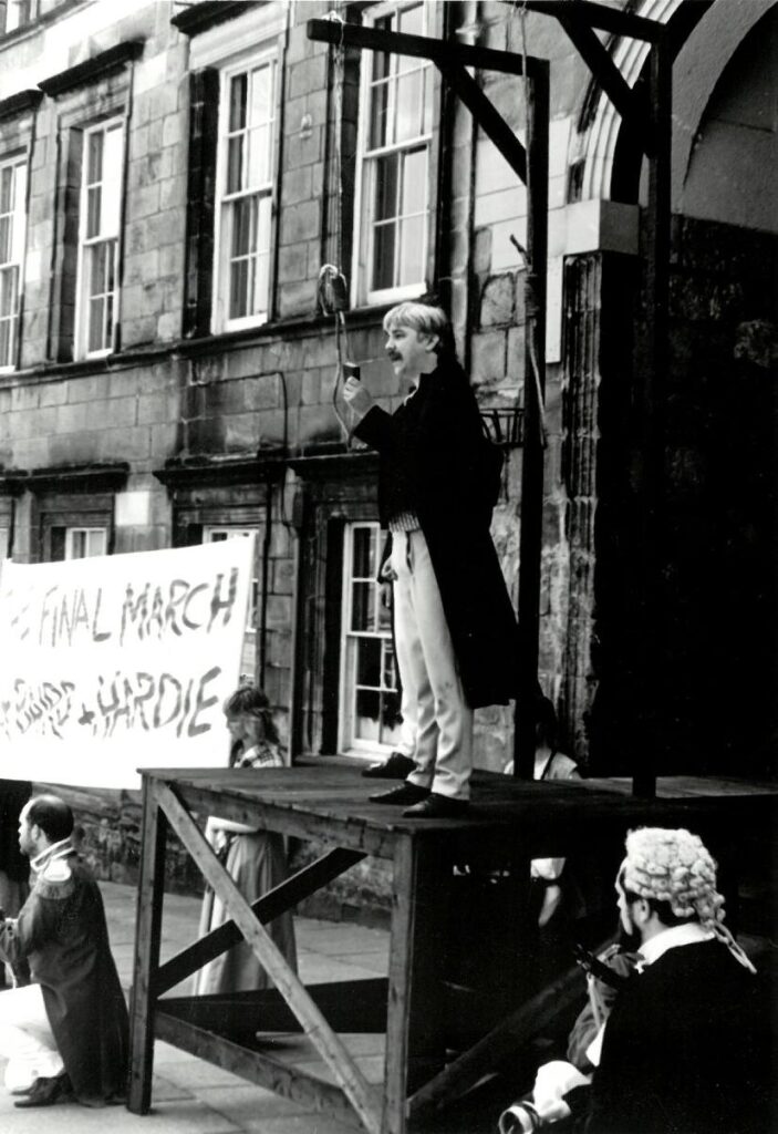 John Baird makes his speech on the scaffold